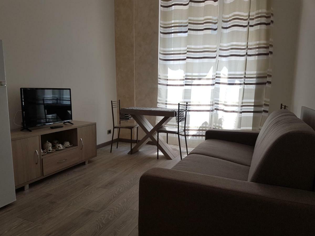 Sant Ambrogio Flat Appartement Milaan Buitenkant foto