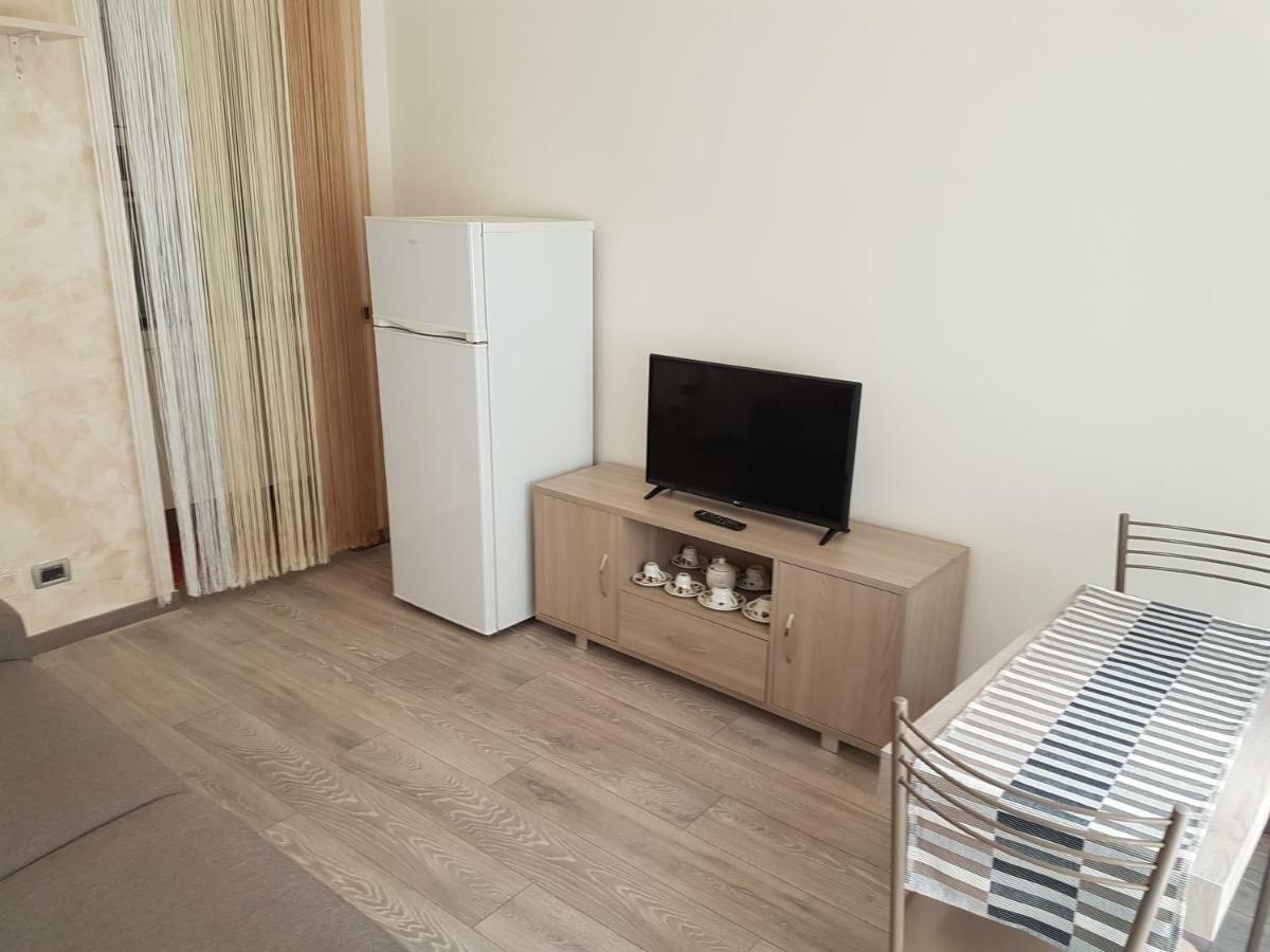 Sant Ambrogio Flat Appartement Milaan Buitenkant foto